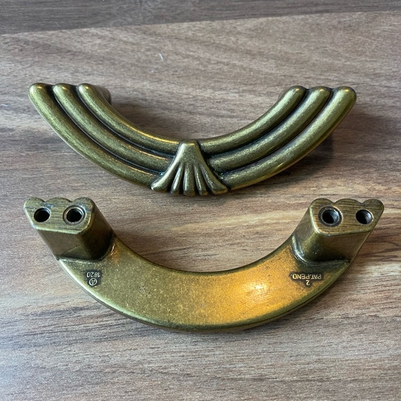 Vintage Art Deco Drawer Pulls / Handles (Amerock) - Picture 3 of 7